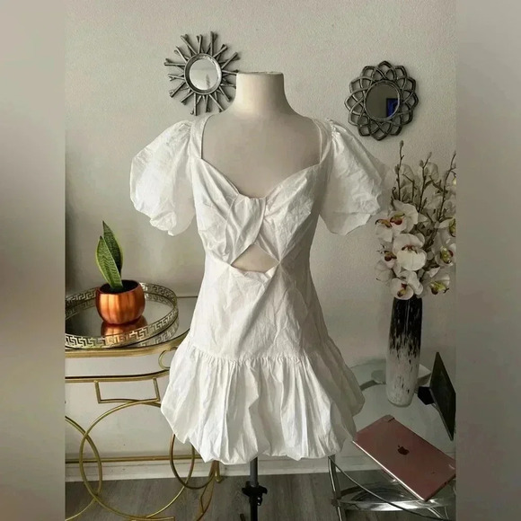 ASTR the label ballon dress super fun Sz M - Picture 1 of 3